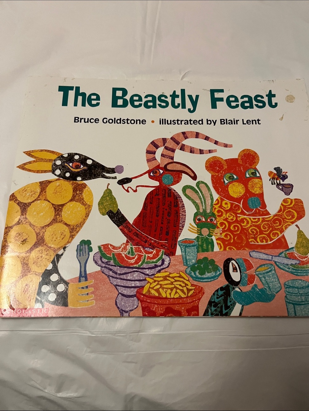 Scholastic The Beastly Feast - Bright Multicolor Animal Banquet